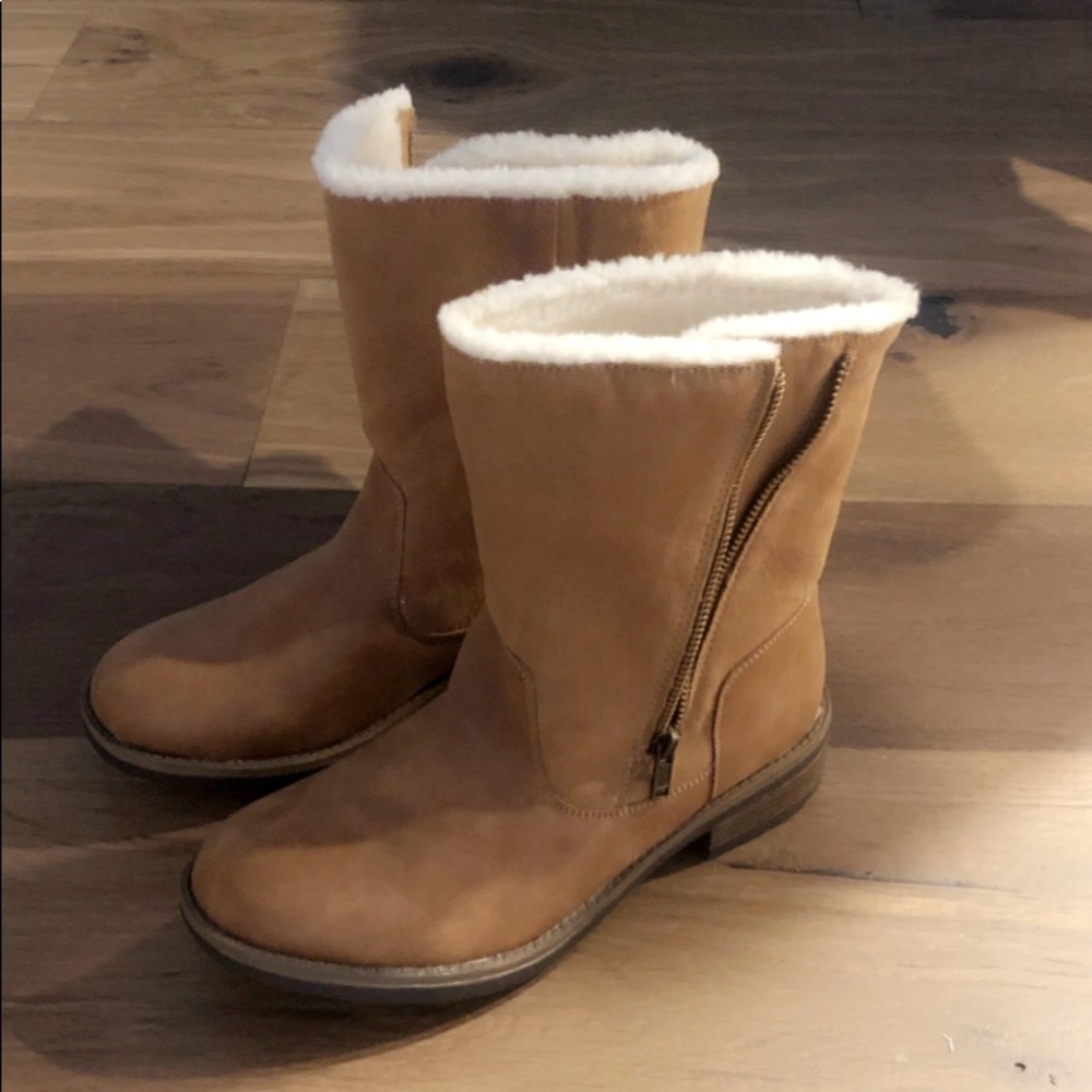 Rocket dog brown boots